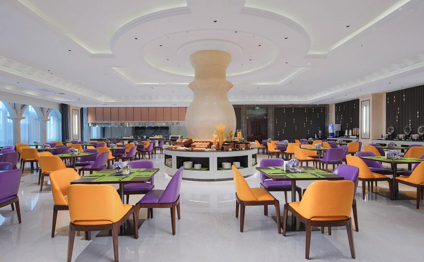 希尔顿欢朋酒店家具